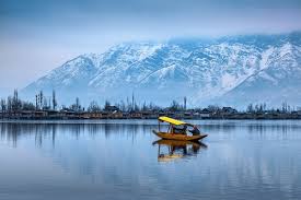 Luxury Kashmir Tour Package (3N 4D)
