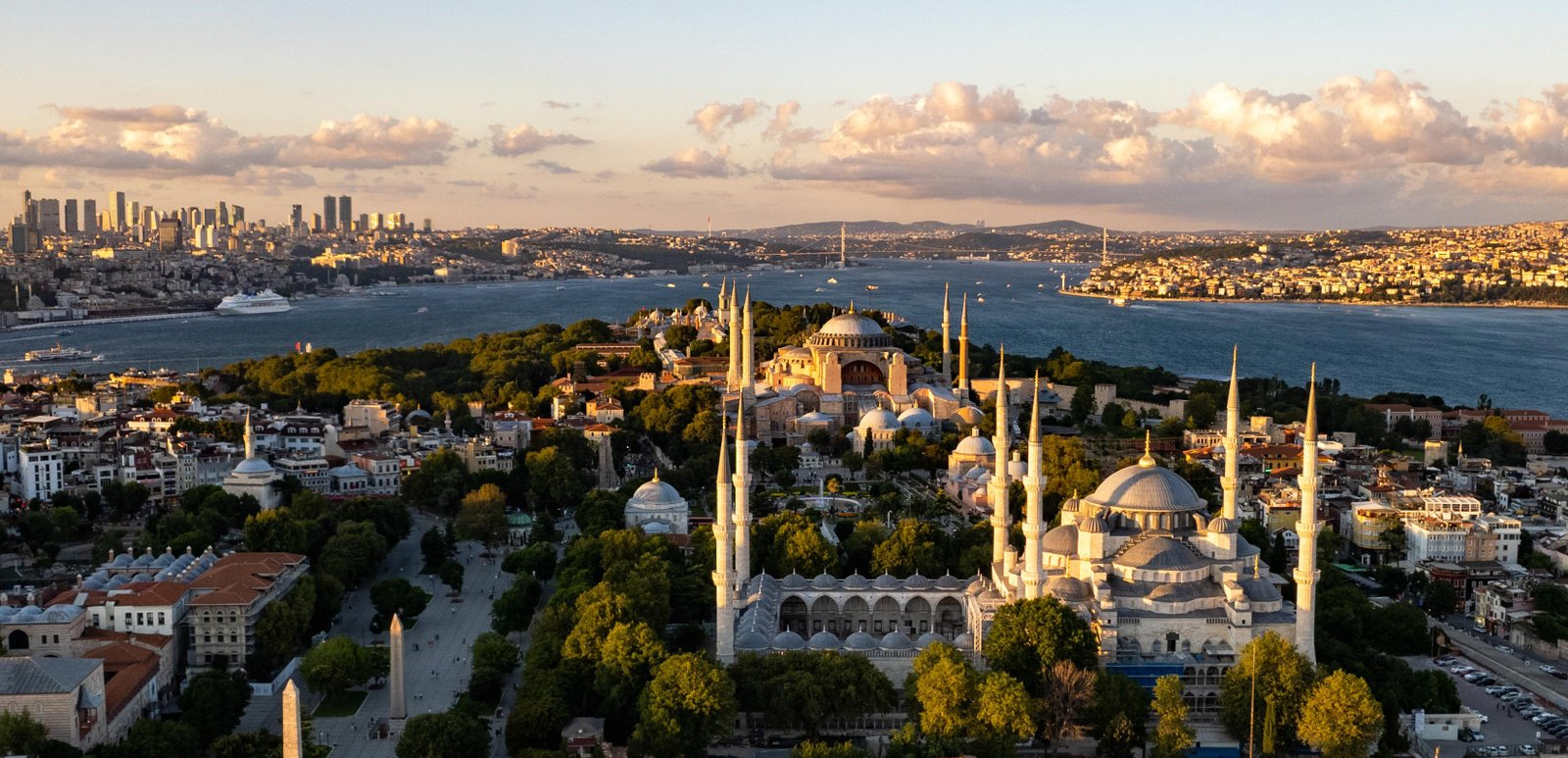 Turkey Tour Package – Istanbul, Cappadocia & Antalya
