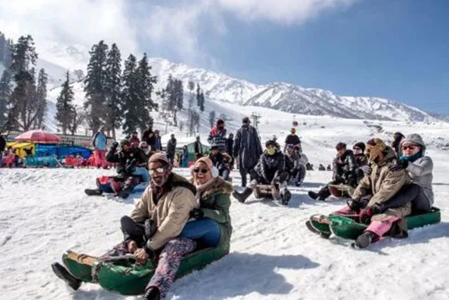 Kashmir Tour Package for Family.