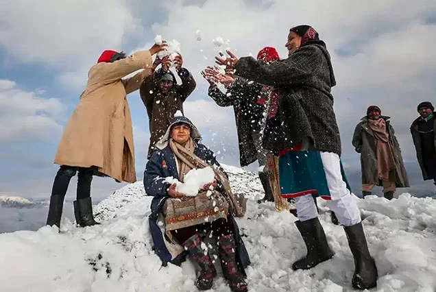 Kashmir Tour Package for Family.