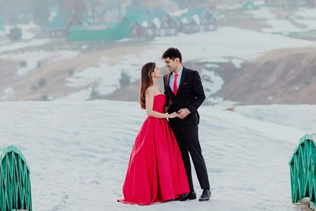 Charming Kashmir Tours for Couples.